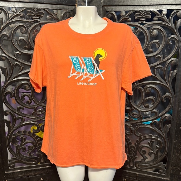 LIFE IS GOOD CORAL BLACK LAB AT BEACH SHORT SLEEVE CRUSHER TEE / T SHIRT TOP. - Picture 1 of 7